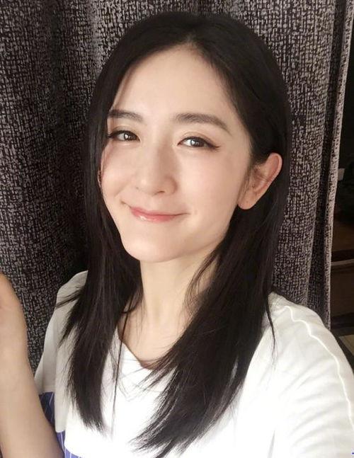 娱乐吃瓜谢娜是谁啊,娱乐界吃瓜群众的“开心果”  第1张